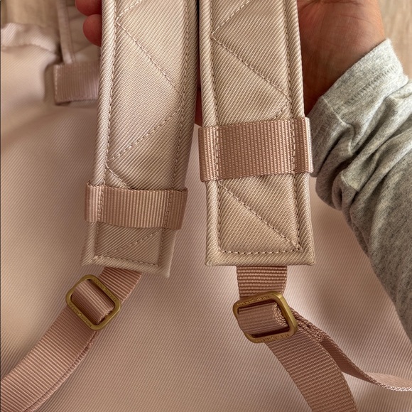 Lululemon Baby Pink Drawstring Backpack - Picture 13 of 14